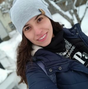 Meet your Posher, Laura